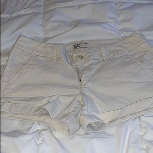 American Eagle Off-White Khaki Shorts